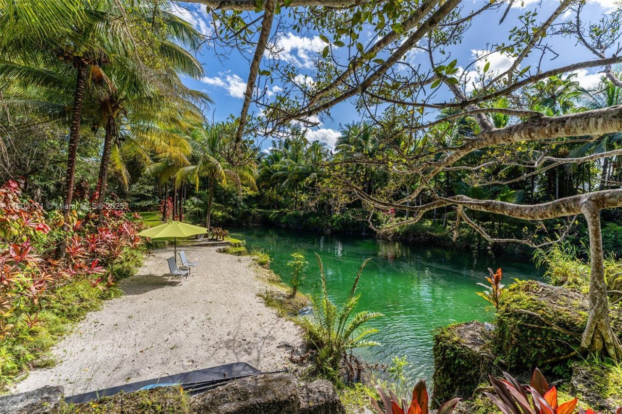 15000 SW 200th St, Miami, FL 33187 Photo