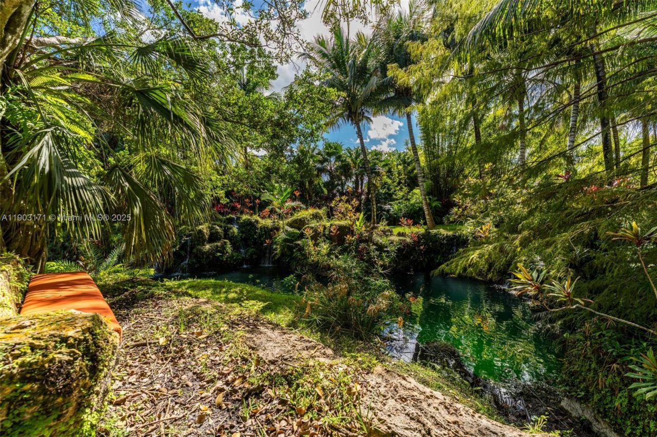 15000 SW 200th St, Miami, FL 33187 Photo