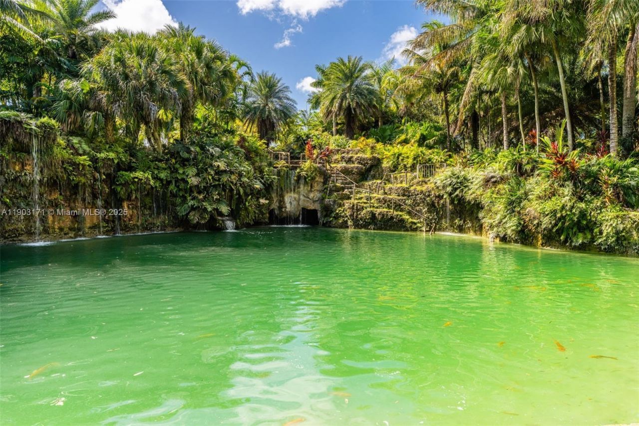 15000 SW 200th St, Miami, FL 33187 Photo