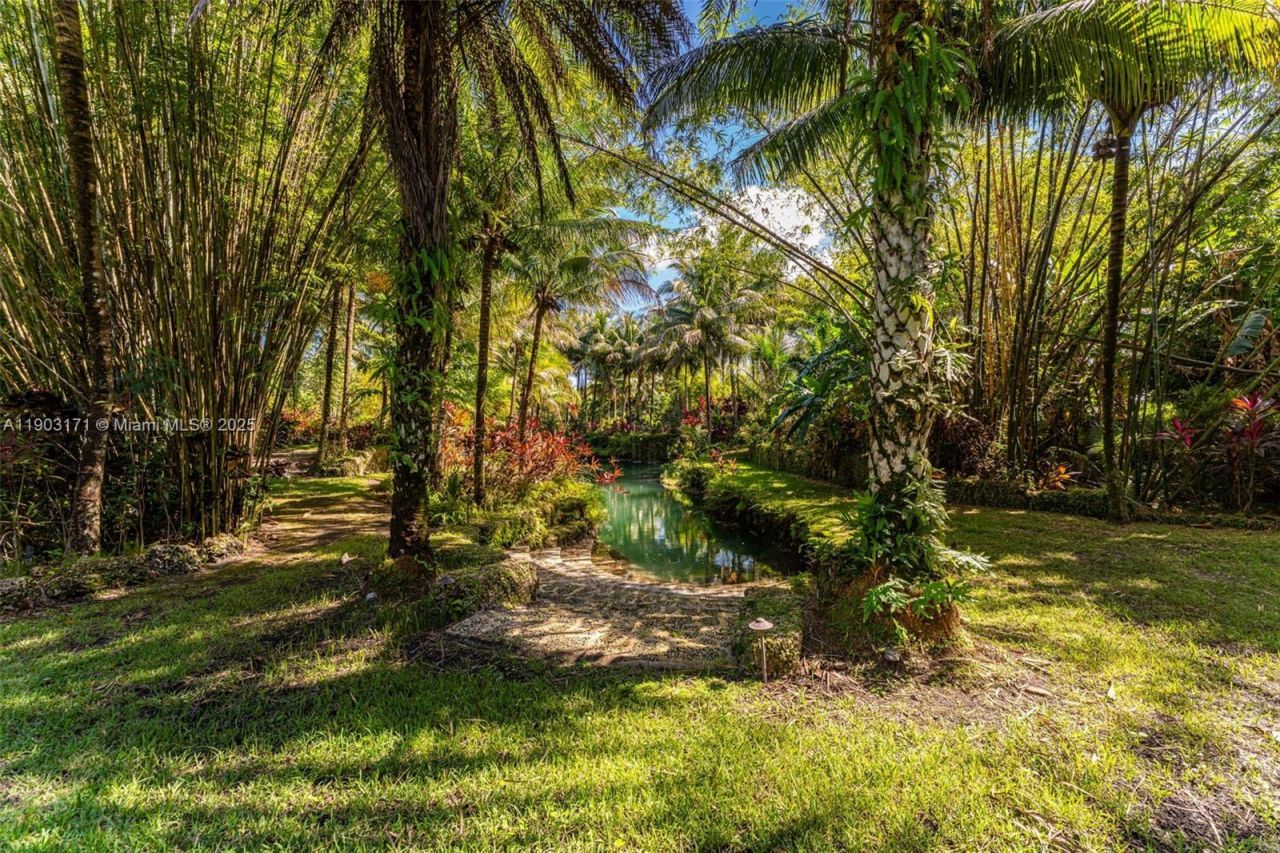 15000 SW 200th St, Miami, FL 33187 Photo