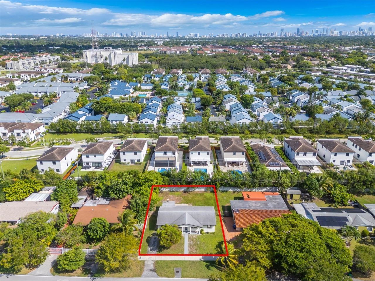 21241 NE 2nd Ave, Miami, FL 33179 Photo