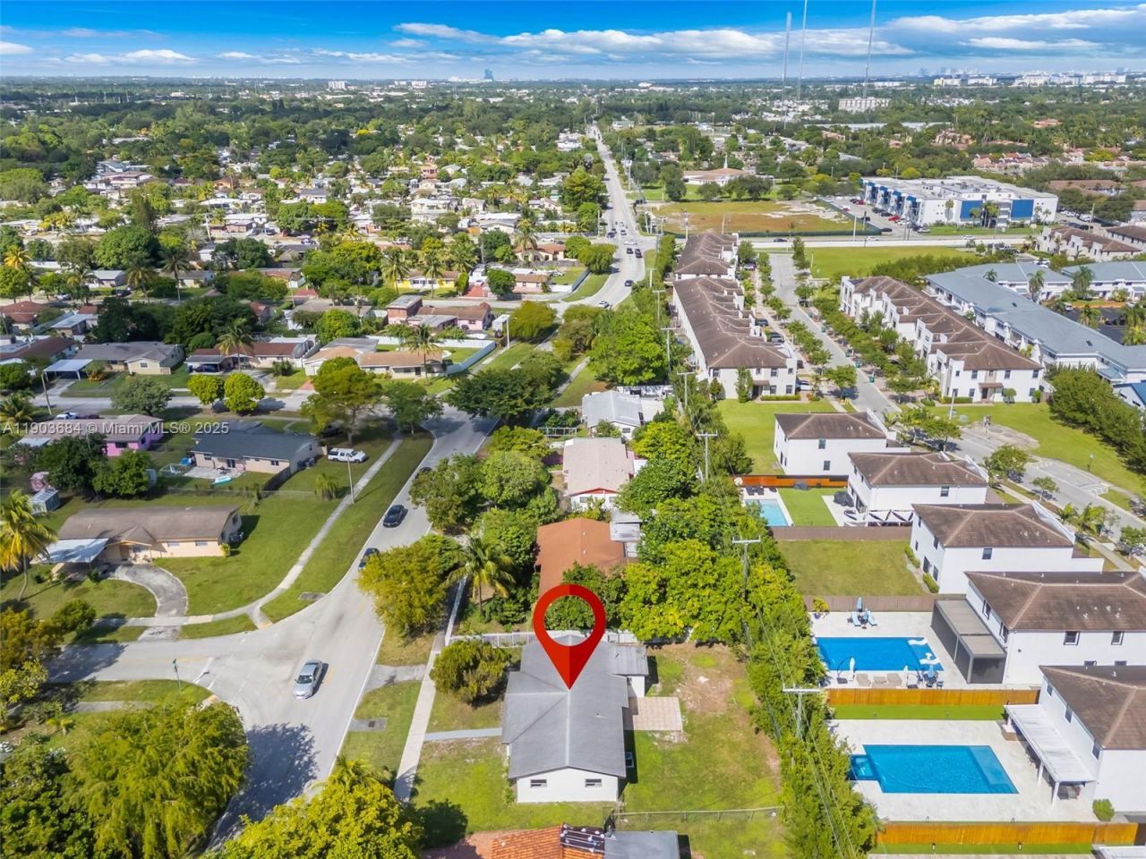 21241 NE 2nd Ave, Miami, FL 33179 Photo