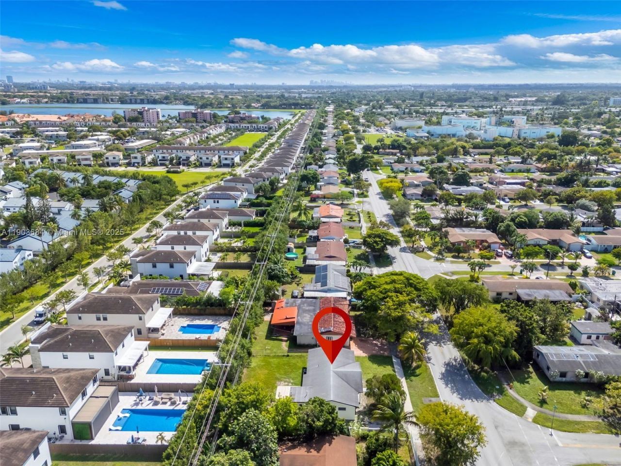 21241 NE 2nd Ave, Miami, FL 33179 Photo