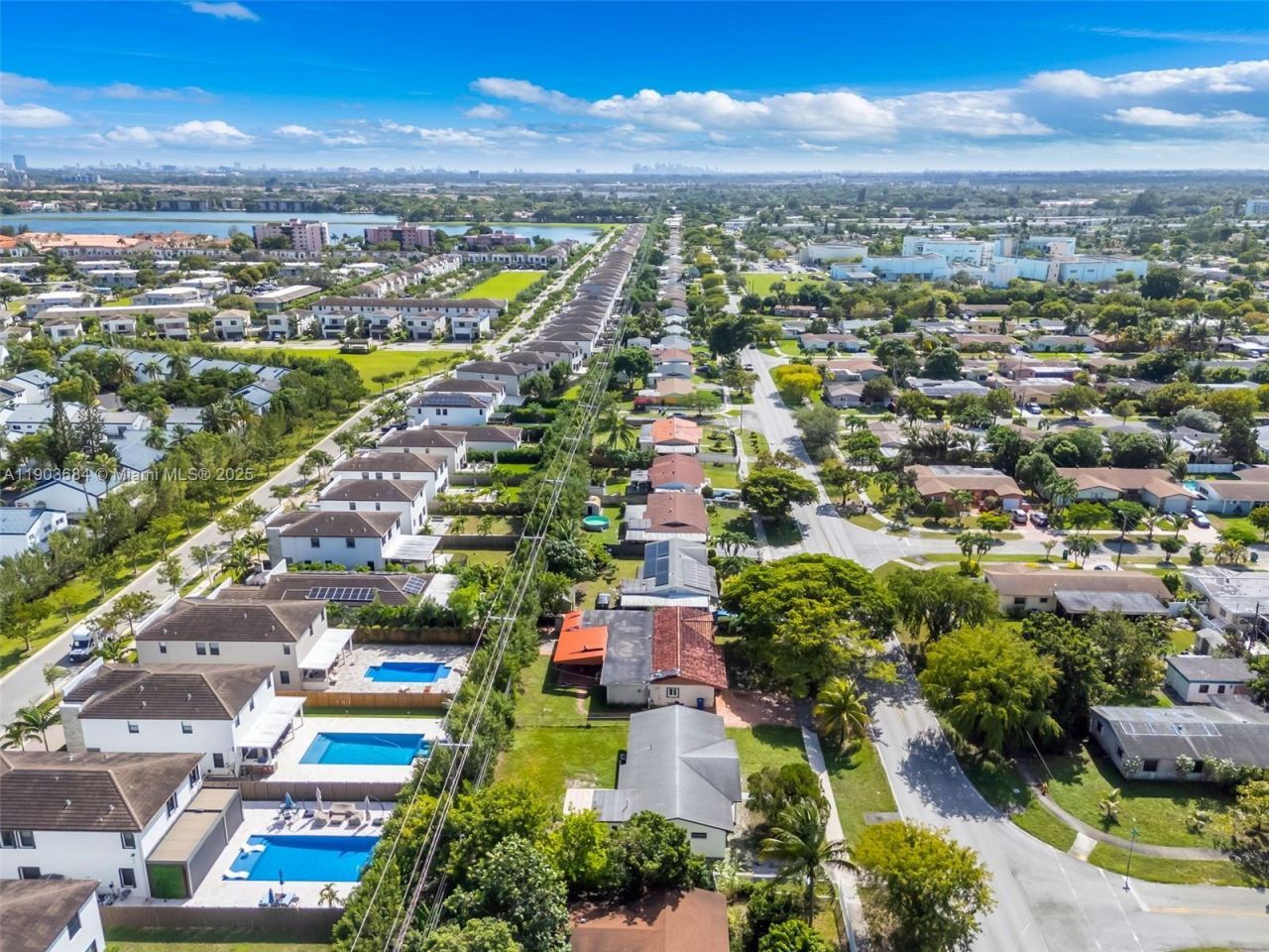 21241 NE 2nd Ave, Miami, FL 33179 Photo