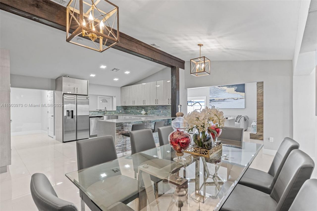 15281 SW 153rd St, Miami, FL 33187 Photo