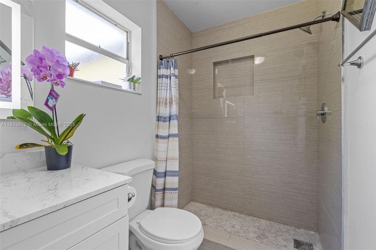 15281 SW 153rd St, Miami, FL 33187 Photo