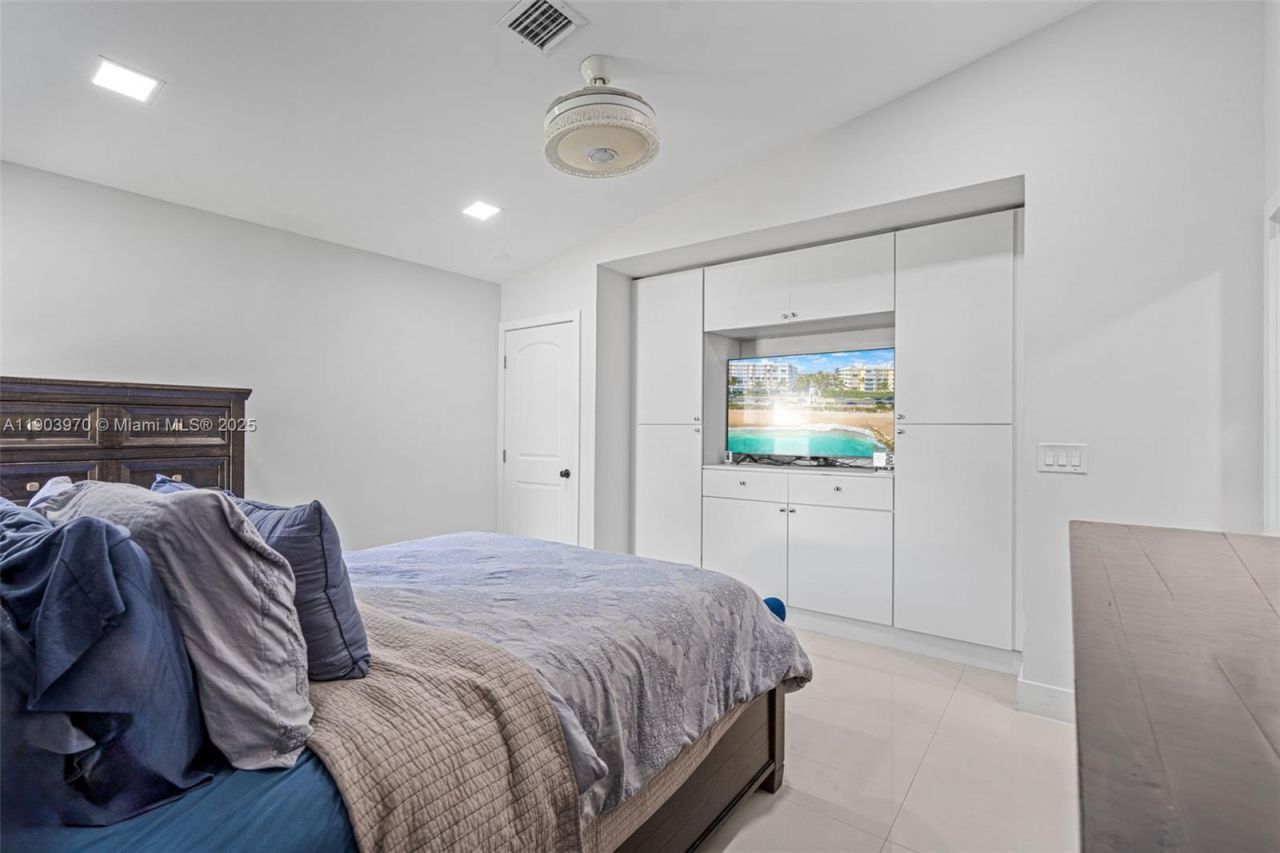 15281 SW 153rd St, Miami, FL 33187 Photo