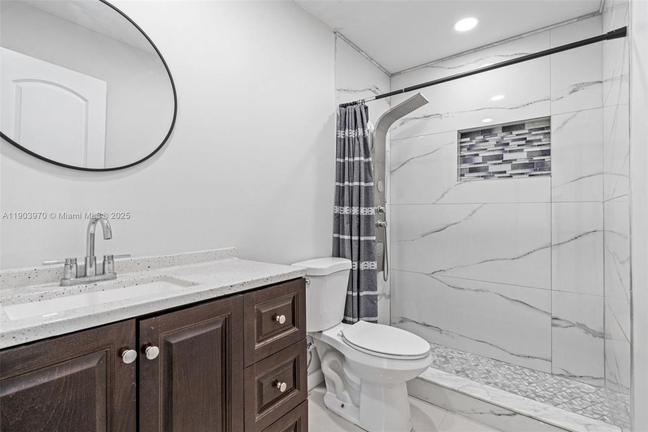 15281 SW 153rd St, Miami, FL 33187 Photo