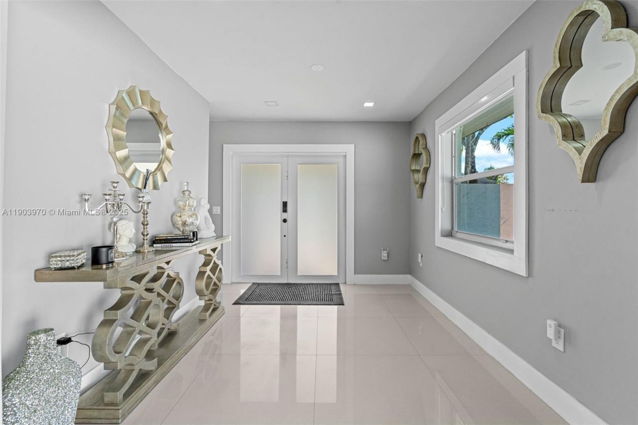 15281 SW 153rd St, Miami, FL 33187 Photo