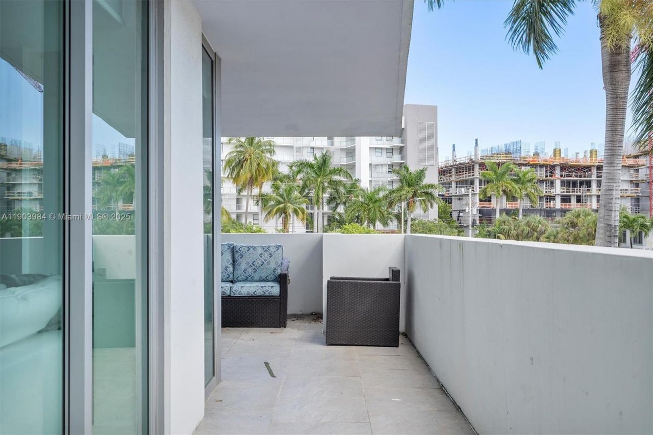 1133 102nd St, Unit 301, Bay Harbor Islands, FL 33154 Photo