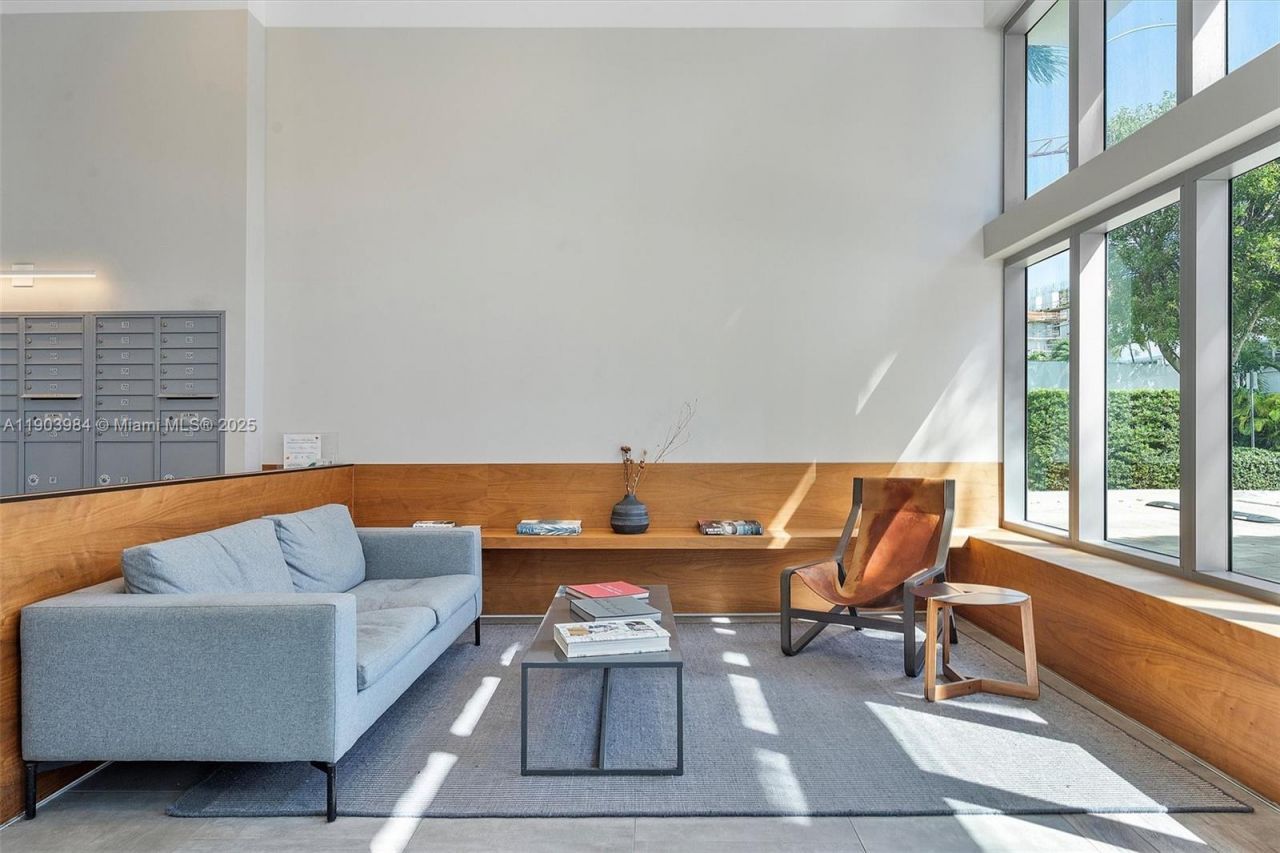 1133 102nd St, Unit 301, Bay Harbor Islands, FL 33154 Photo