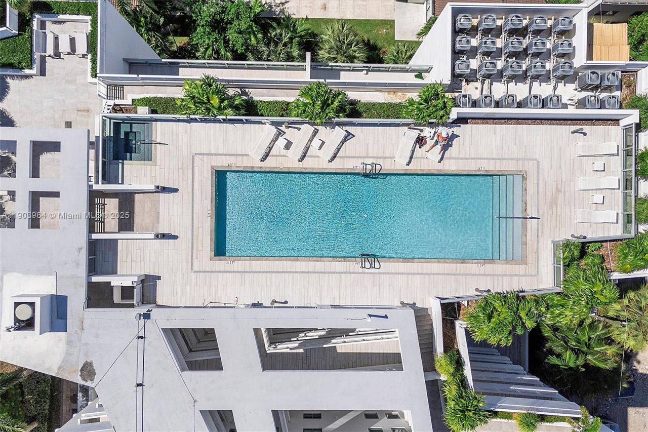 1133 102nd St, Unit 301, Bay Harbor Islands, FL 33154 Photo