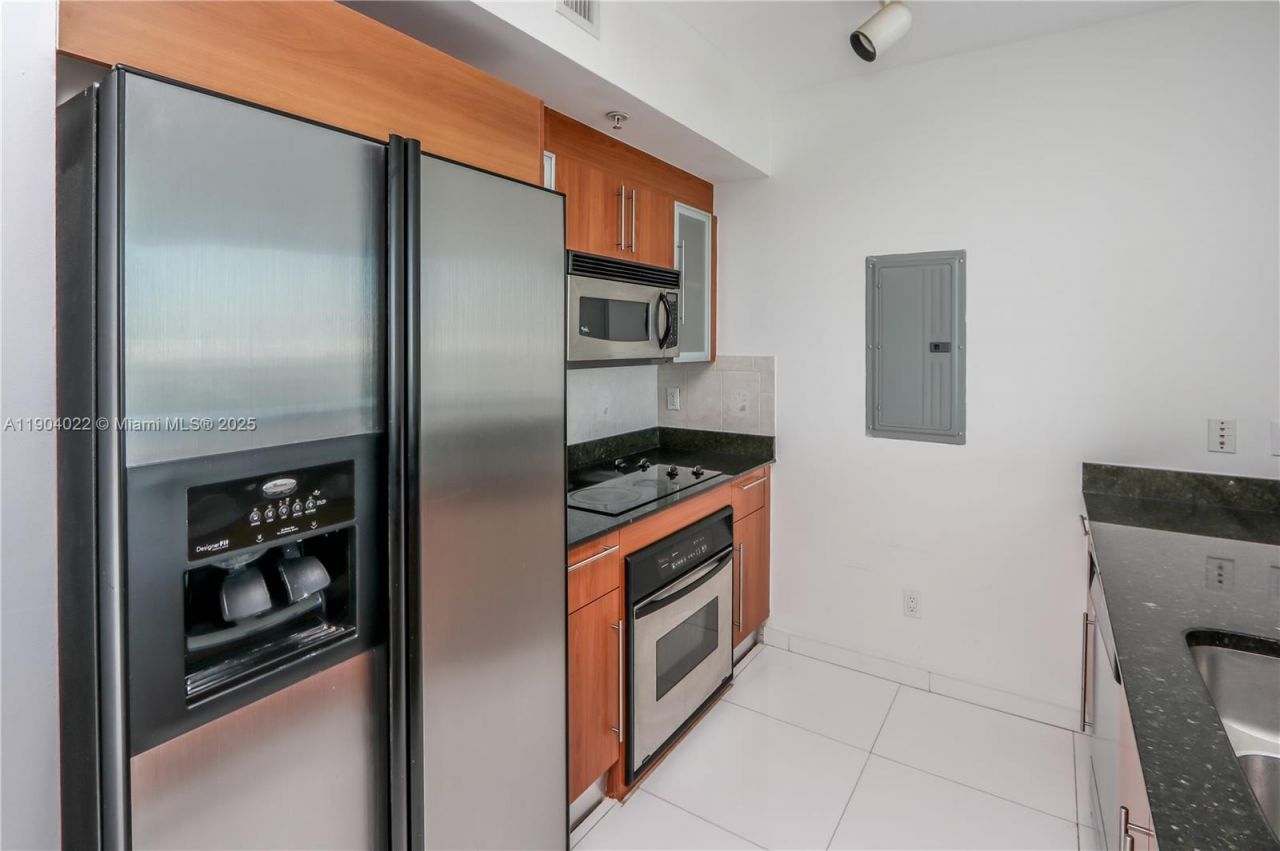 325 S Biscayne Blvd, Unit 1722, Miami, FL 33131 Photo