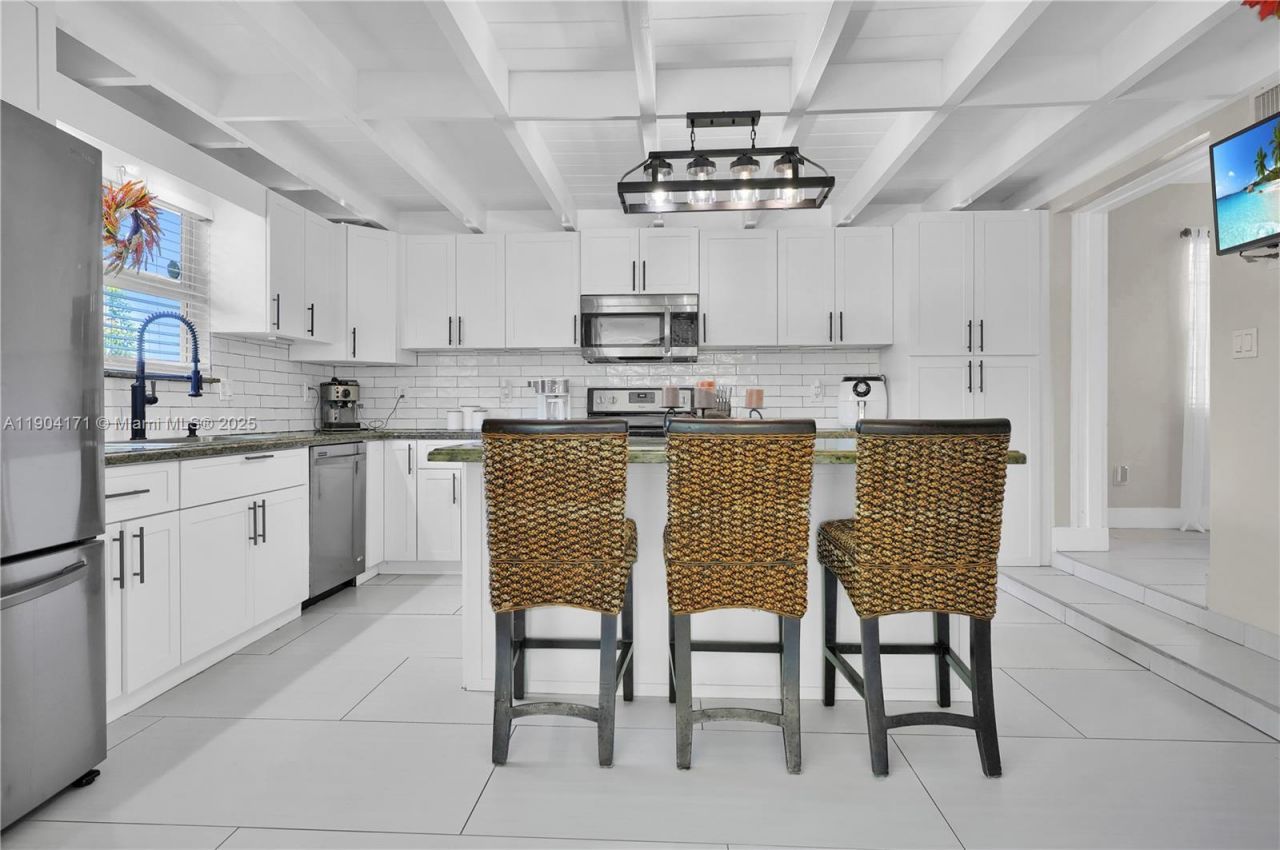 4200 SW 60th Ct, Miami, FL 33155 Photo