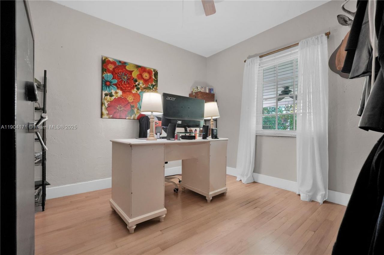 4200 SW 60th Ct, Miami, FL 33155 Photo