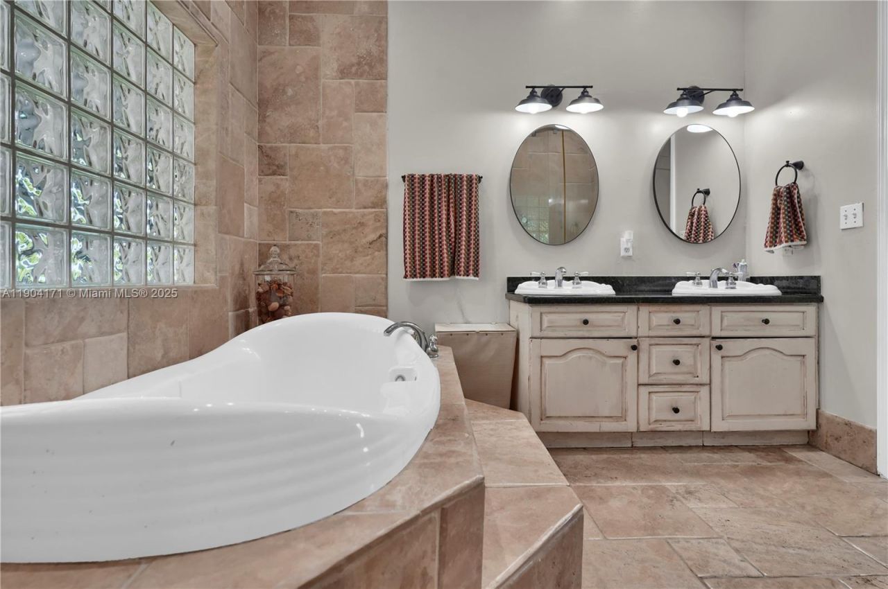 4200 SW 60th Ct, Miami, FL 33155 Photo