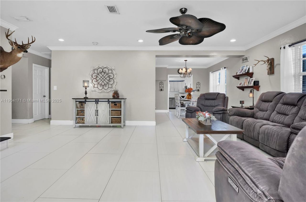 4200 SW 60th Ct, Miami, FL 33155 Photo