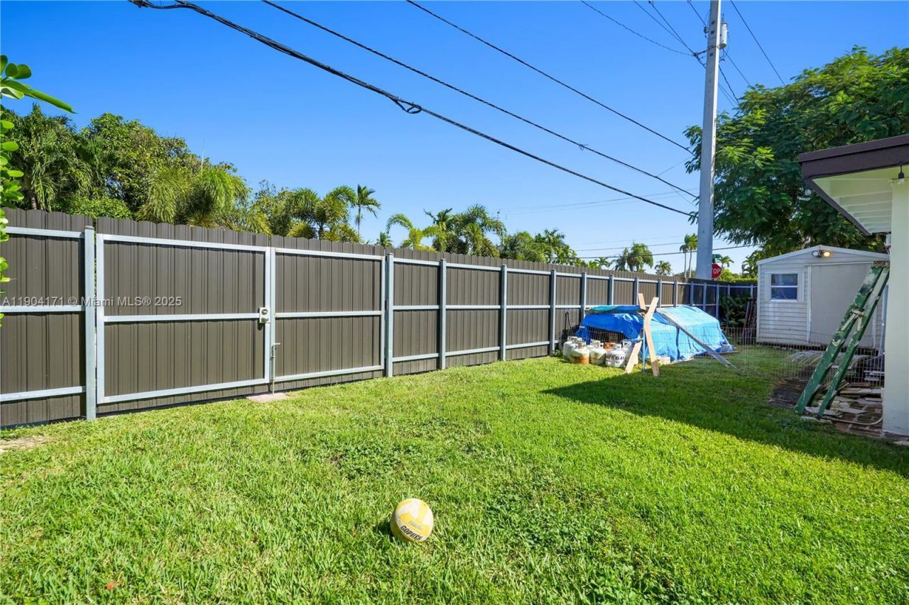 4200 SW 60th Ct, Miami, FL 33155 Photo