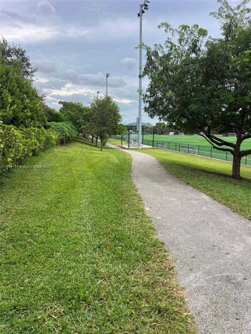 4200 SW 60th Ct, Miami, FL 33155 Photo