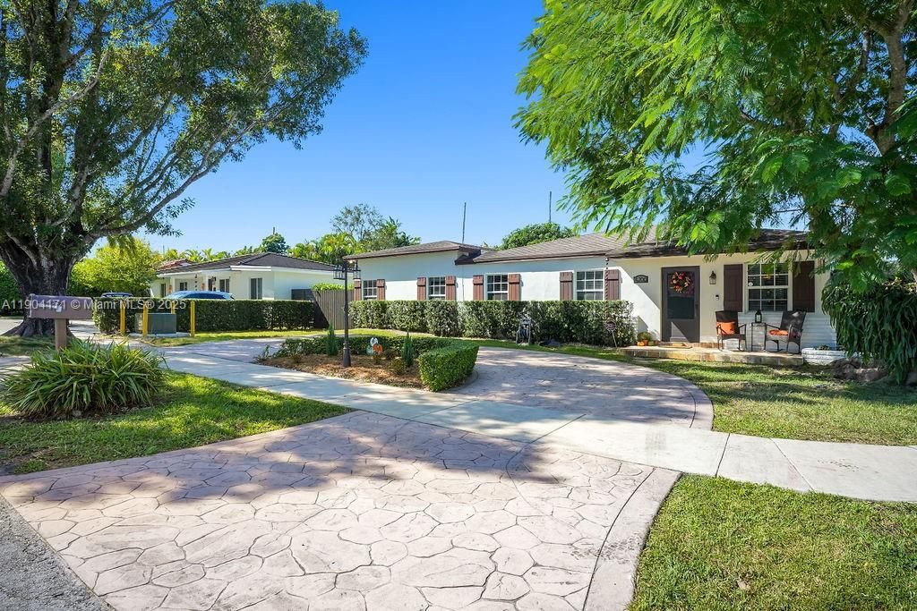 4200 SW 60th Ct, Miami, FL 33155 Photo