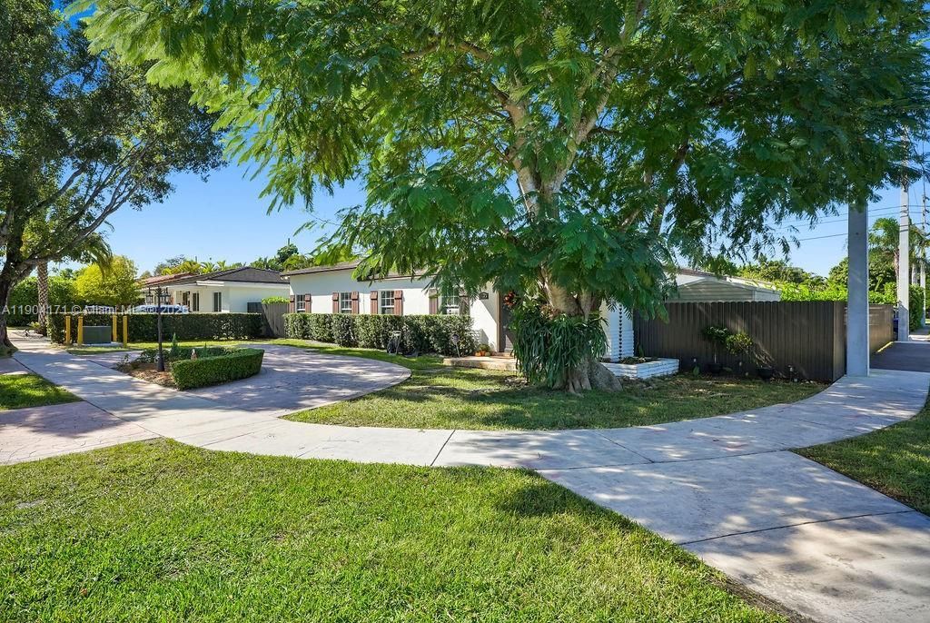 4200 SW 60th Ct, Miami, FL 33155 Photo