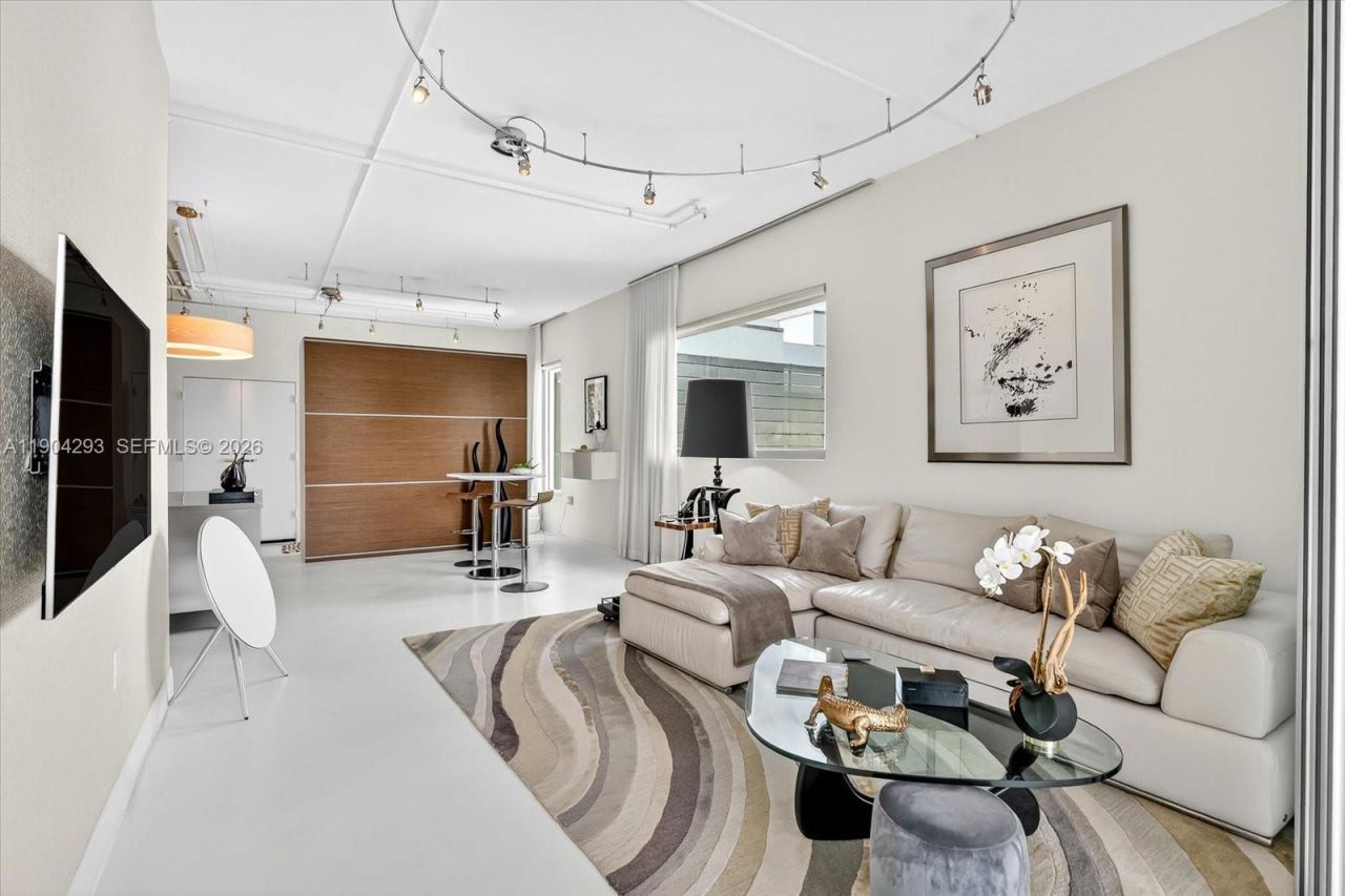 1700 Meridian Ave, Unit 503, Miami Beach, FL 33139 Photo