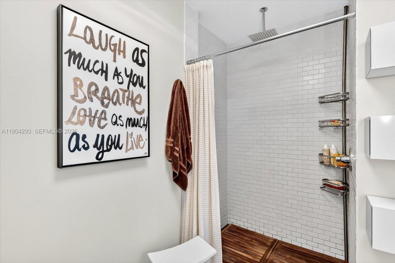 1700 Meridian Ave, Unit 503, Miami Beach, FL 33139 Photo