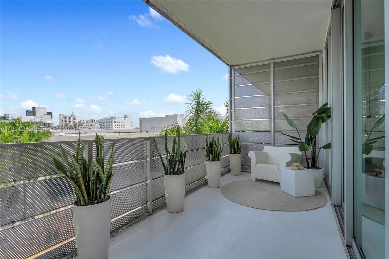 1700 Meridian Ave, Unit 503, Miami Beach, FL 33139 Photo