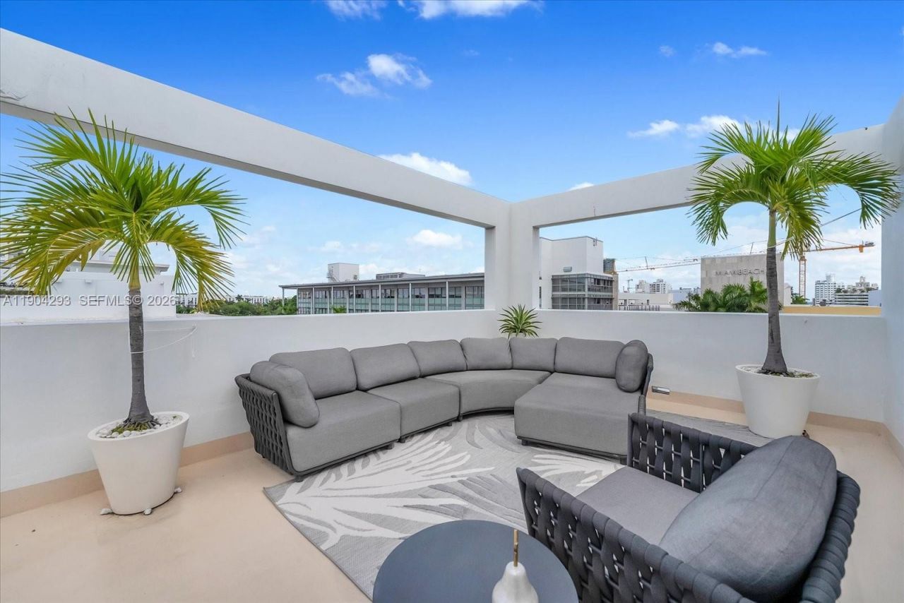 1700 Meridian Ave, Unit 503, Miami Beach, FL 33139 Photo
