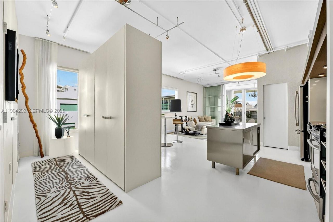 1700 Meridian Ave, Unit 503, Miami Beach, FL 33139 Photo