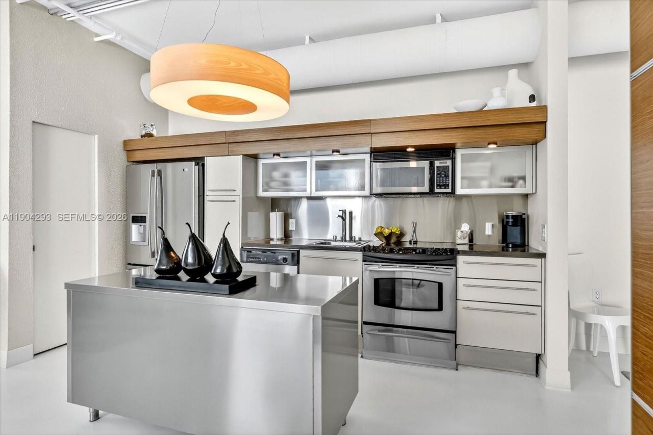 1700 Meridian Ave, Unit 503, Miami Beach, FL 33139 Photo