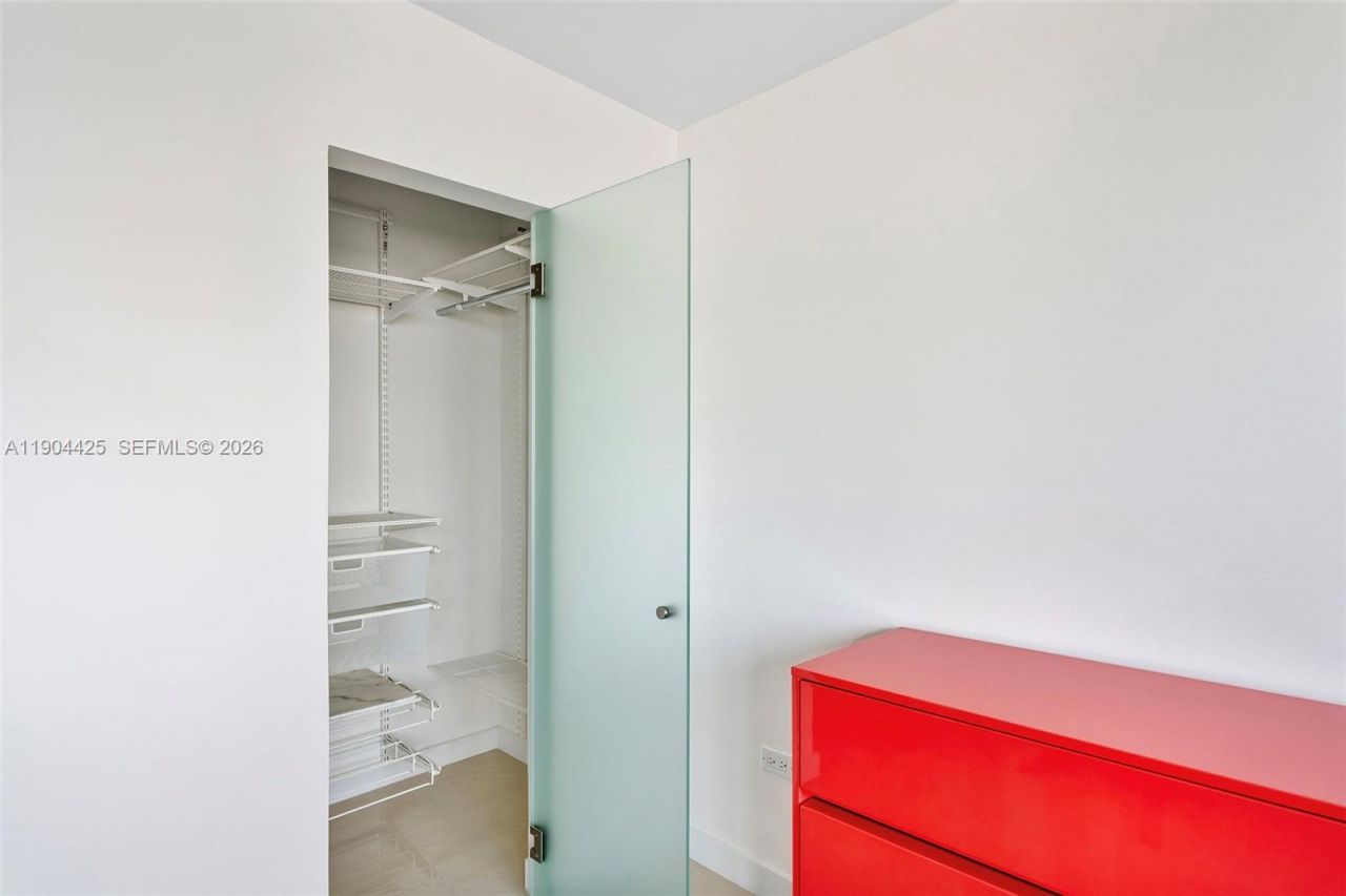 7135 Collins Ave, Unit 733, Miami Beach, FL 33141 Photo