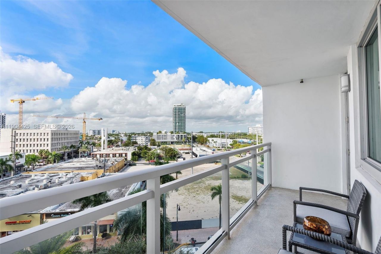 7135 Collins Ave, Unit 733, Miami Beach, FL 33141 Photo