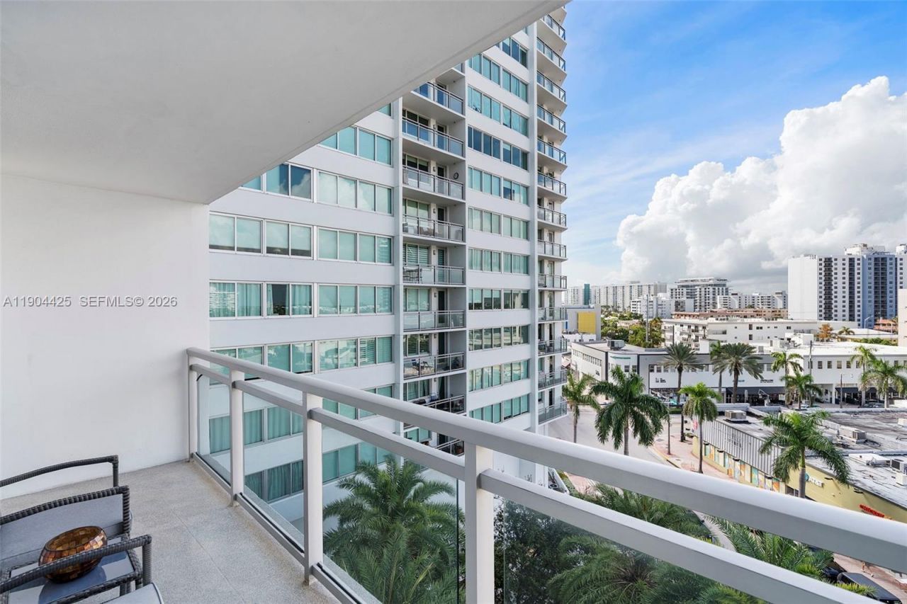 7135 Collins Ave, Unit 733, Miami Beach, FL 33141 Photo