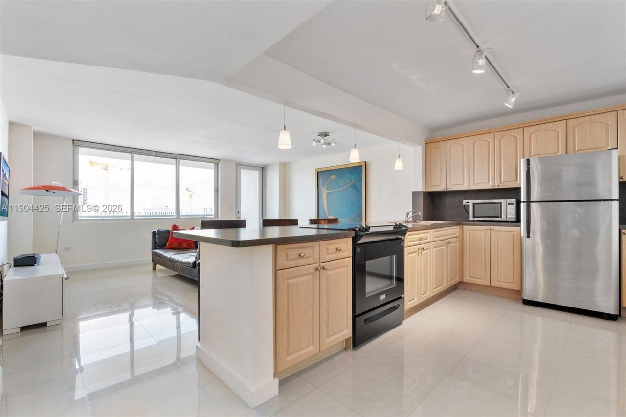 7135 Collins Ave, Unit 733, Miami Beach, FL 33141 Photo