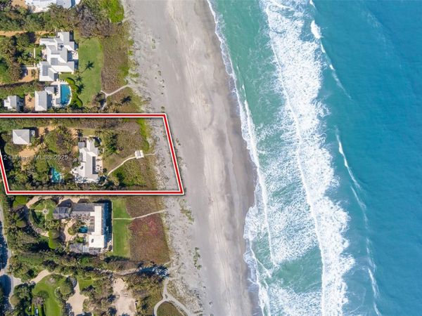 247 S Beach Rd, Jupiter Island, FL 33455