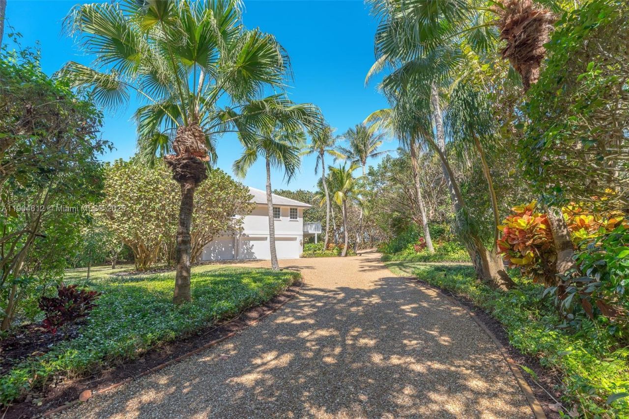 247 S Beach Rd, Jupiter Island, FL 33455 Photo