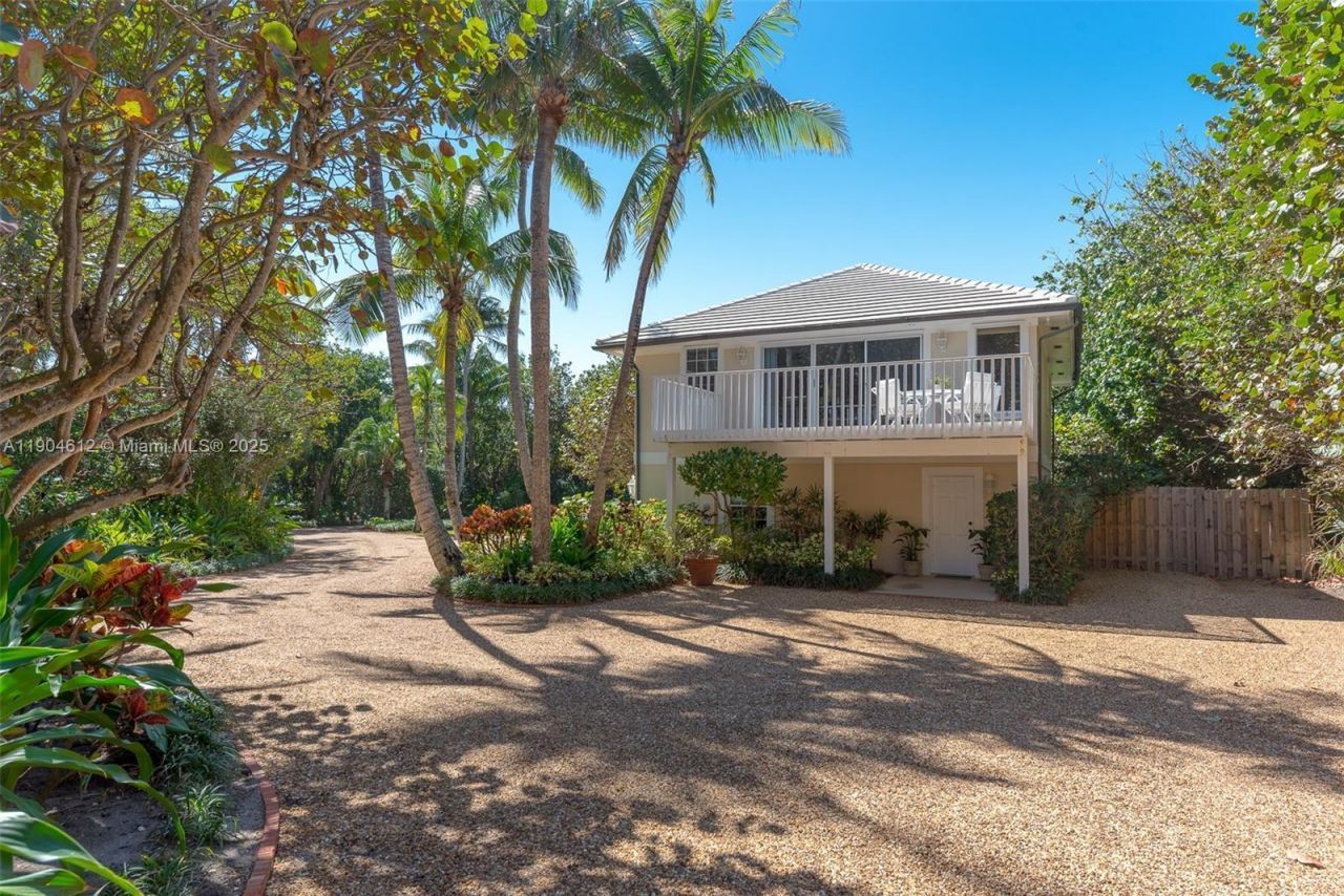 247 S Beach Rd, Jupiter Island, FL 33455 Photo