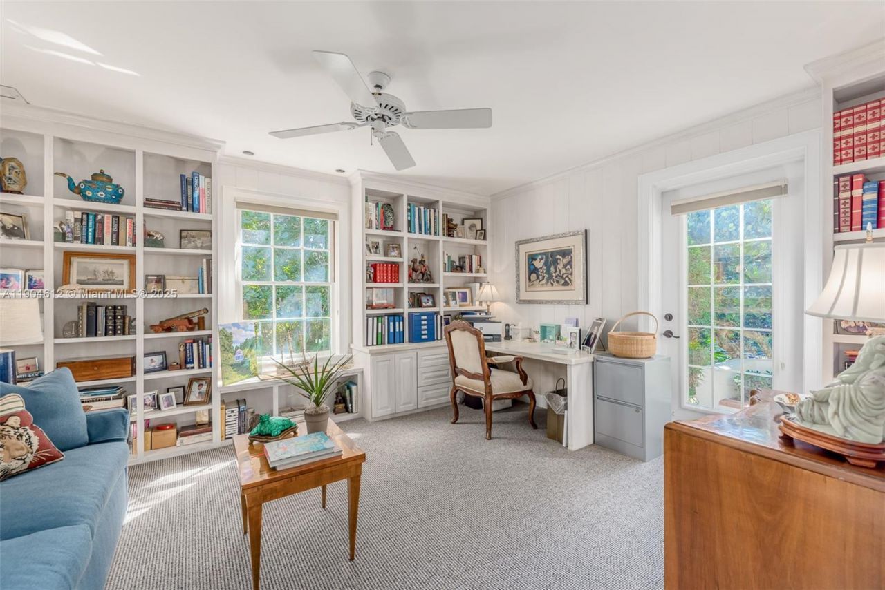 247 S Beach Rd, Jupiter Island, FL 33455 Photo