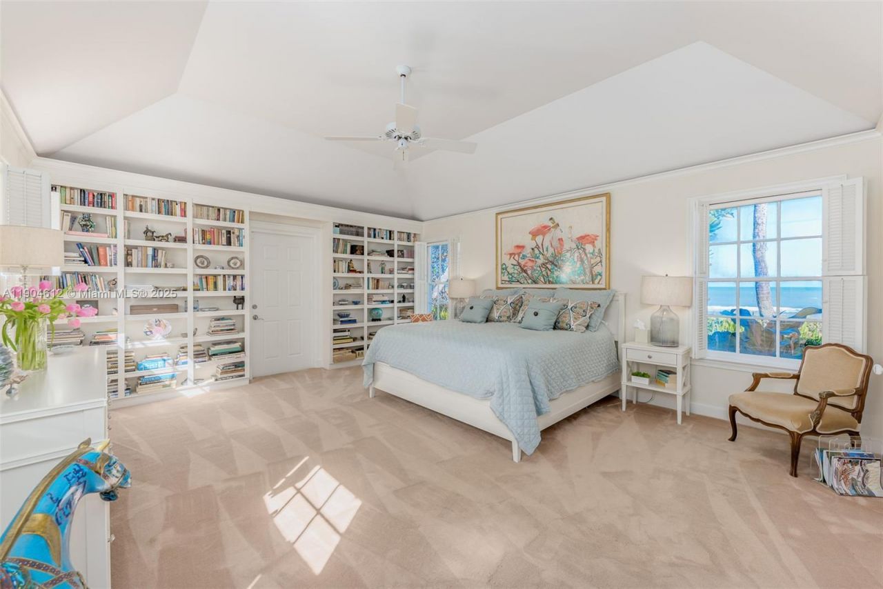 247 S Beach Rd, Jupiter Island, FL 33455 Photo