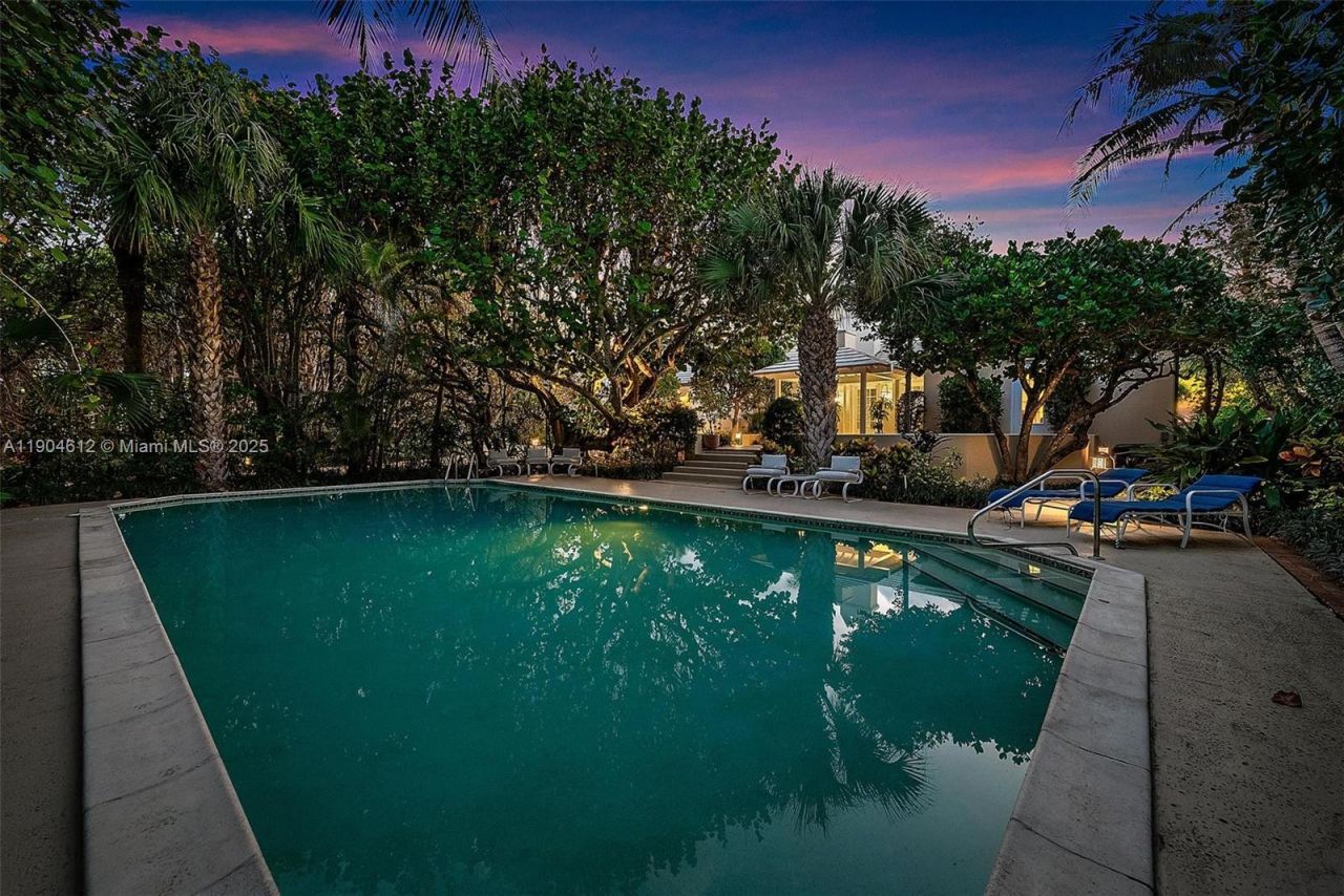 247 S Beach Rd, Jupiter Island, FL 33455 Photo