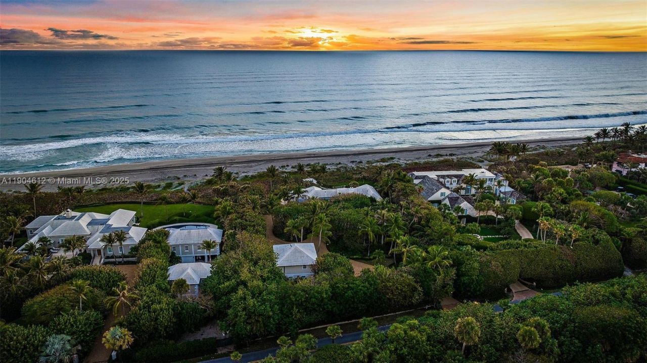 247 S Beach Rd, Jupiter Island, FL 33455 Photo