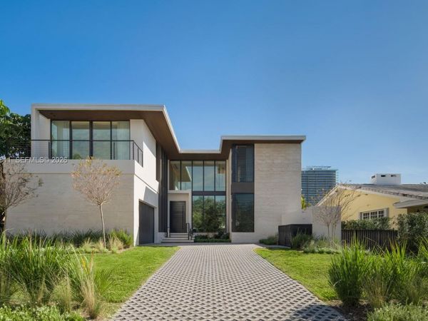 217 Bal Cross Dr, Bal Harbour, FL 33154