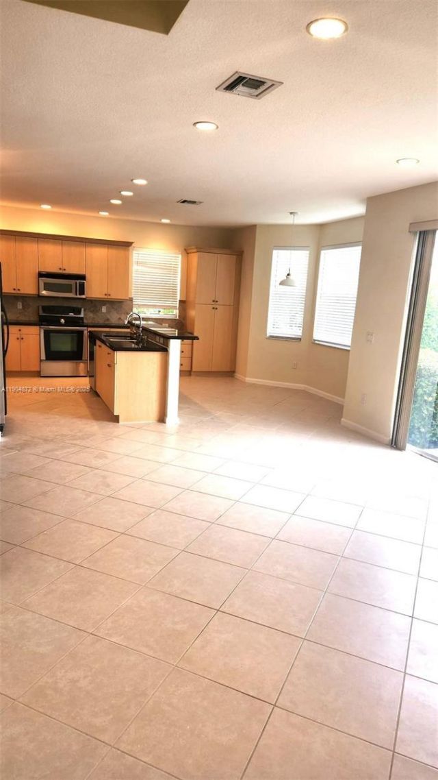 9042 Dupont Pl, Wellington, FL 33414 Photo