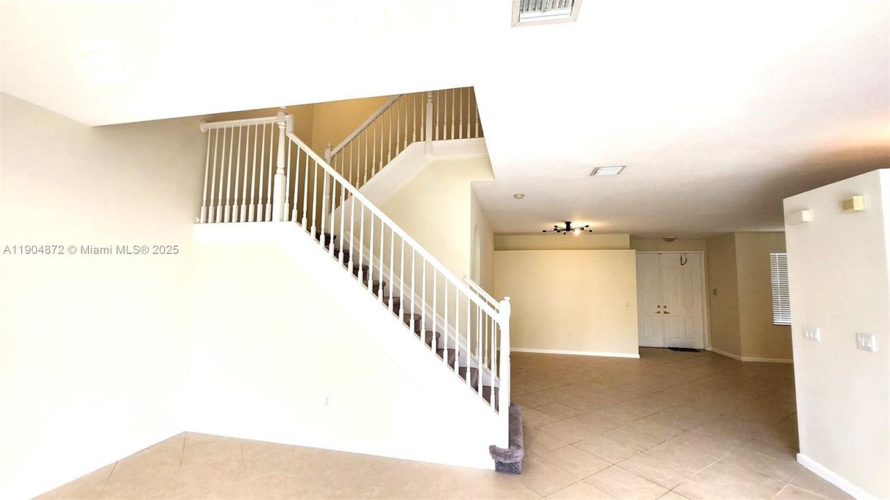 9042 Dupont Pl, Wellington, FL 33414 Photo