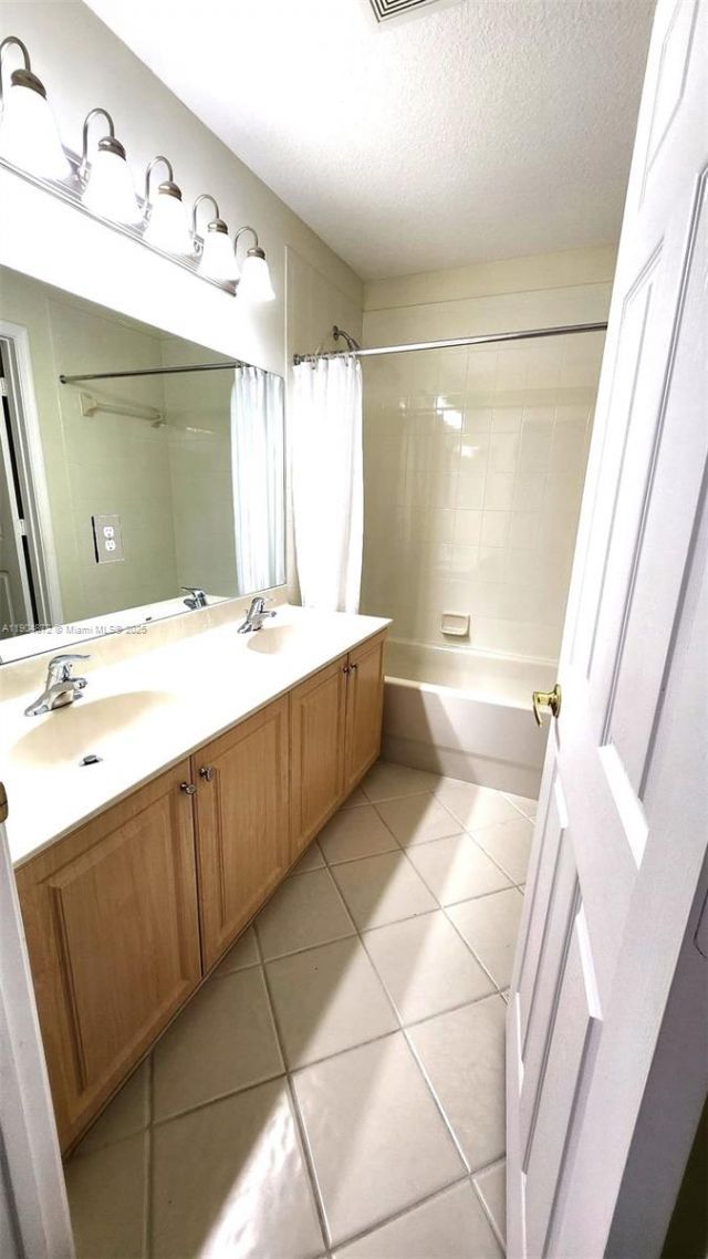 9042 Dupont Pl, Wellington, FL 33414 Photo