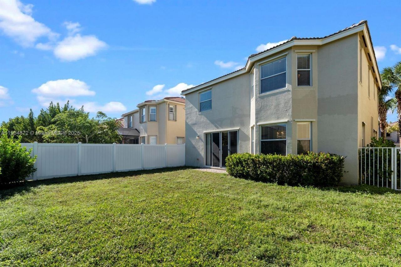 9042 Dupont Pl, Wellington, FL 33414 Photo