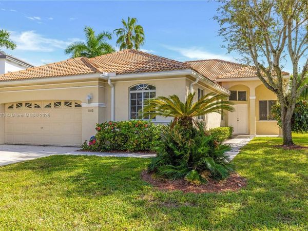1102 Camellia Cir, Weston, FL 33326