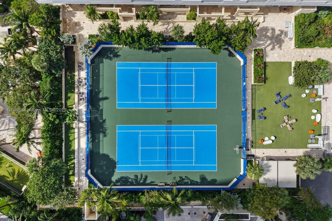 300 S Pointe Dr, Unit 1603, Miami Beach, FL 33139 Photo