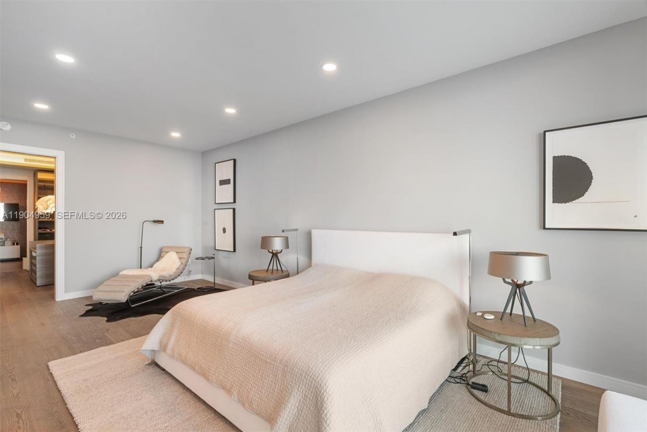 100 S Pointe Dr, Unit 3203, Miami Beach, FL 33139 Photo